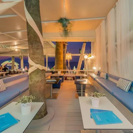 Phoenix Hotel 4*